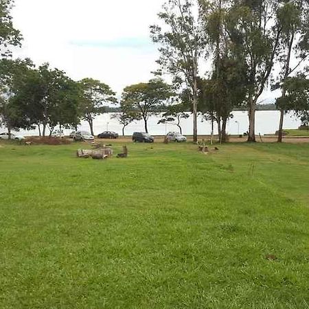 Hotel Tres Fronteras Monte Caseros Bagian luar foto